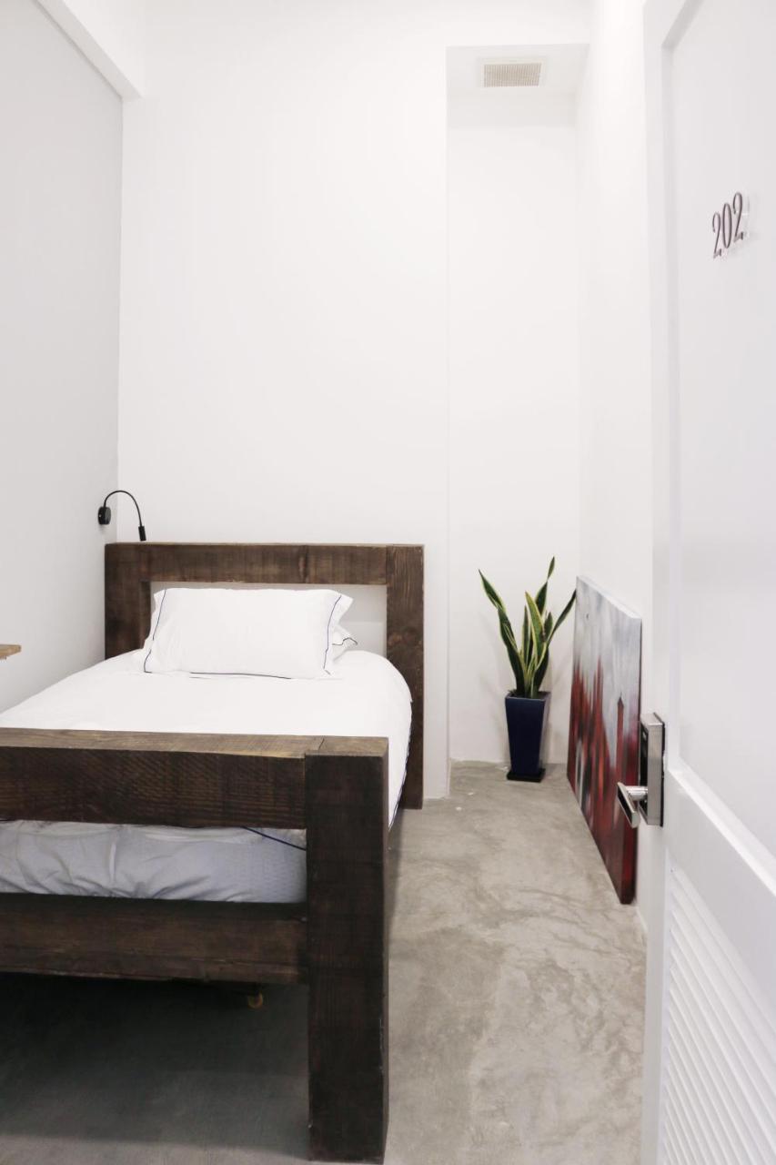 The Dorm Saigon (Adults Only) Pansiyon Ho Şi Min Dış mekan fotoğraf
