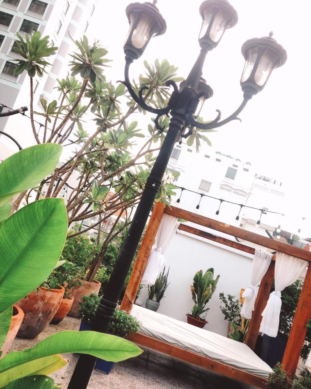 The Dorm Saigon (Adults Only) Pansiyon Ho Şi Min Dış mekan fotoğraf